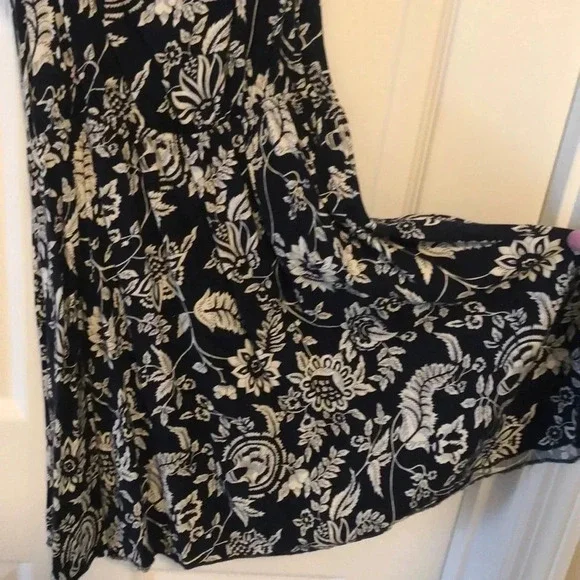 Floral Dress - Picture 2 of 4